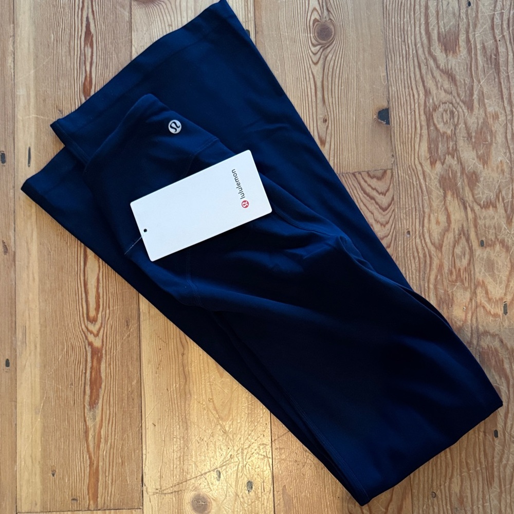 Lululemon Woman’s Groove HR Nulu Flared Pant *Short Length NWT
